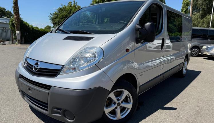 Opel Vivaro fourgon  - 12 990 €