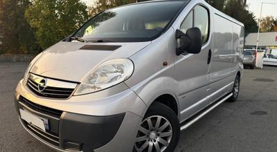 Opel Vivaro fourgon - PACK CLIM TECSHIFT  FGN F2900 C2 2.5 CDTI 145 - 11 990 €