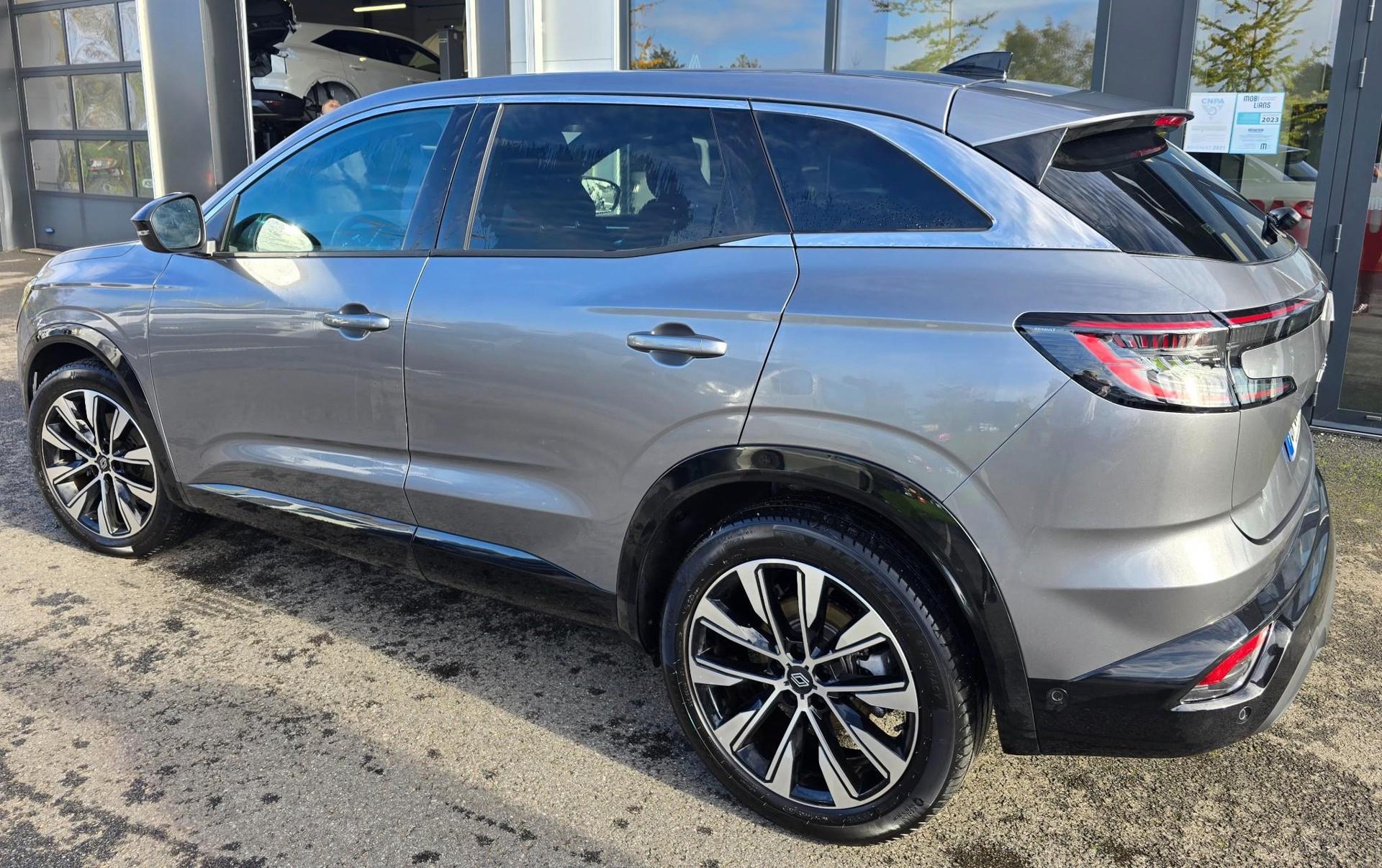 Renault Austral - Techno esprit Alpine  E-Tech hybrid 200 - 30 890 €