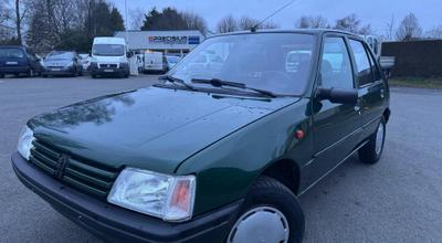 Peugeot 205 - Génération  1.8 D - 6 990 €