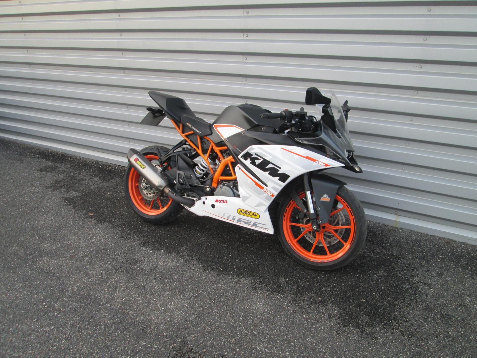 KTM RC 390 essence Auch 32 | 2590 Euros 2016 36703449