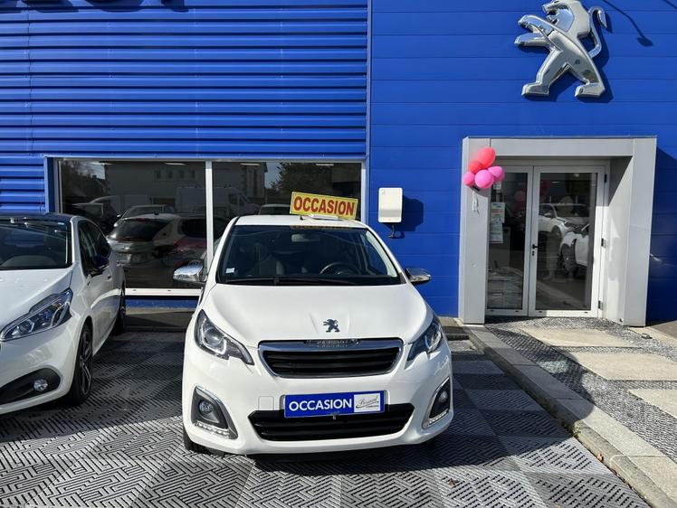 Peugeot 108  - Style - 8 990 €