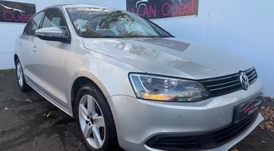 Volkswagen Jetta - 1.6 TDI 105CH FAP CONFORTLINE - 7 990 €