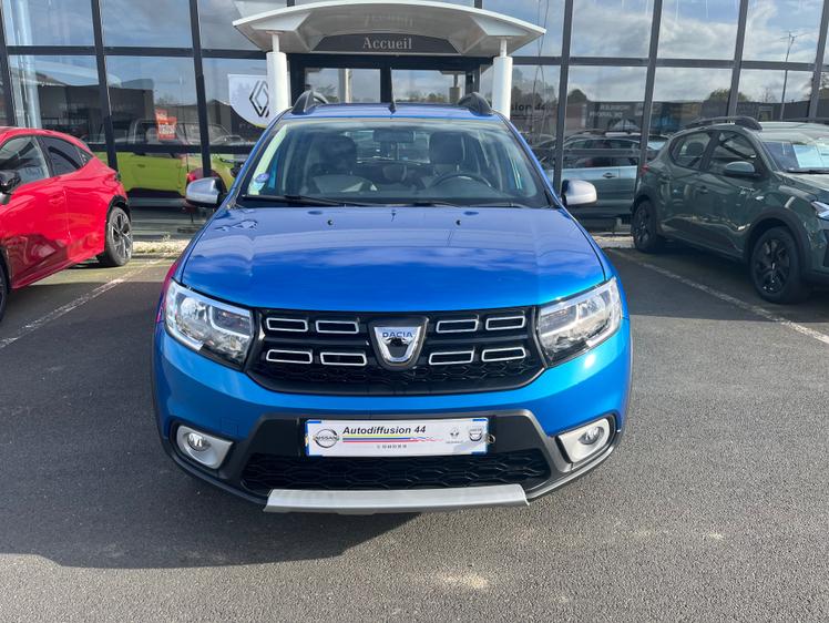 Dacia Sandero  - 12 900 €