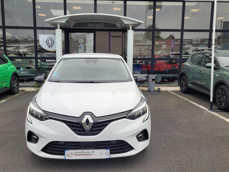 Renault Clio  - 14 990 €